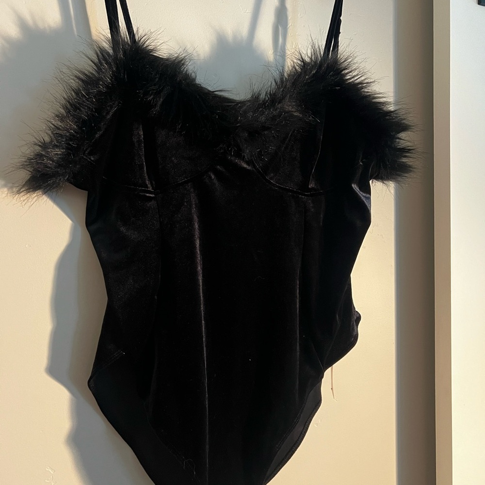Sexy Plus body suit/w for fur
